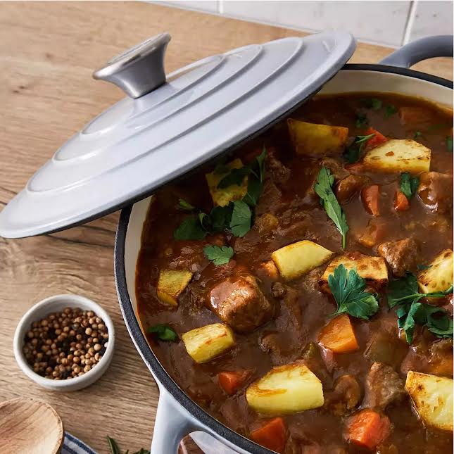 The Culinarium 7 Piece Cast Iron Cookware Set Grey