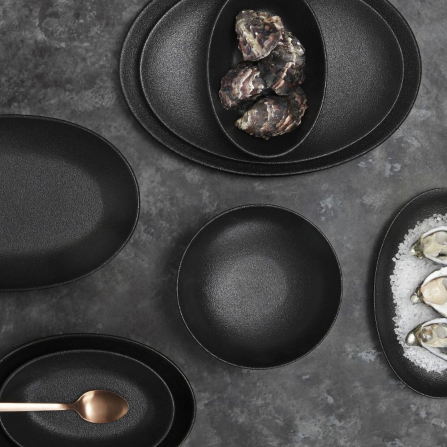 Maxwell & Williams Caviar 36cm Porcelain Salad Bowl Black