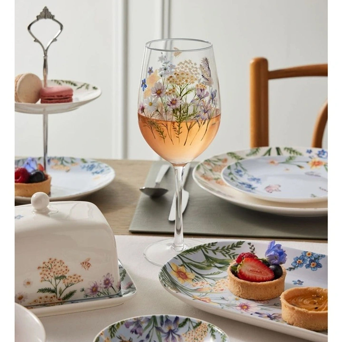 Maxwell & Williams Fluttering Meadow 2 Tiered Cake Stand