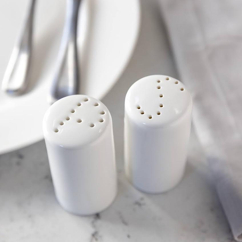 Maxwell & Williams Cylindrical Salt & Pepper Set White