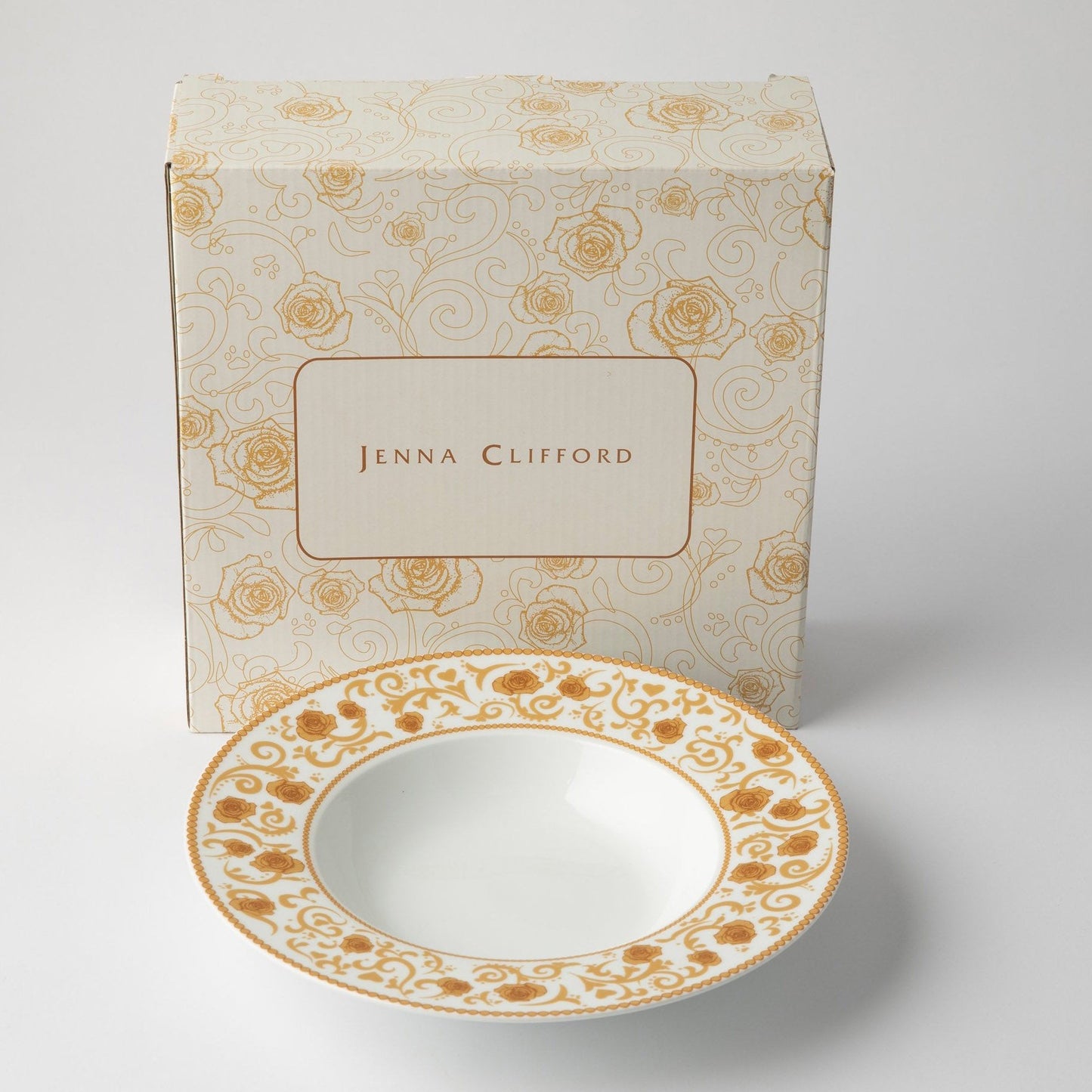 Jenna Clifford Milk & Honey Pasta Bowl 4 Piece - White & Gold