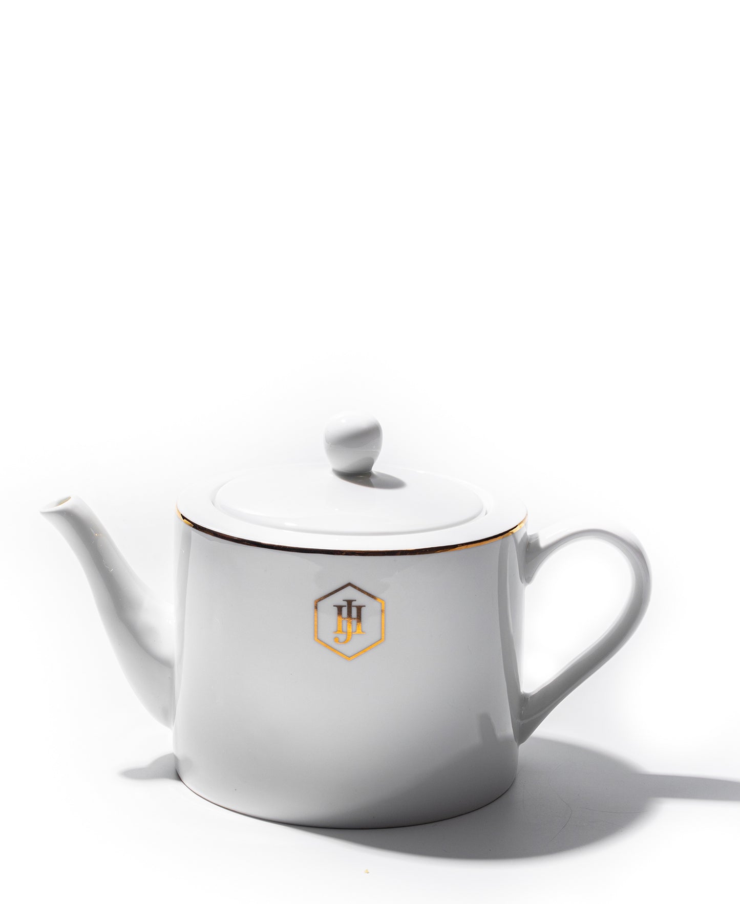 Jenna Clifford 1.2Lt Gold Rimmed Tea Pot - White