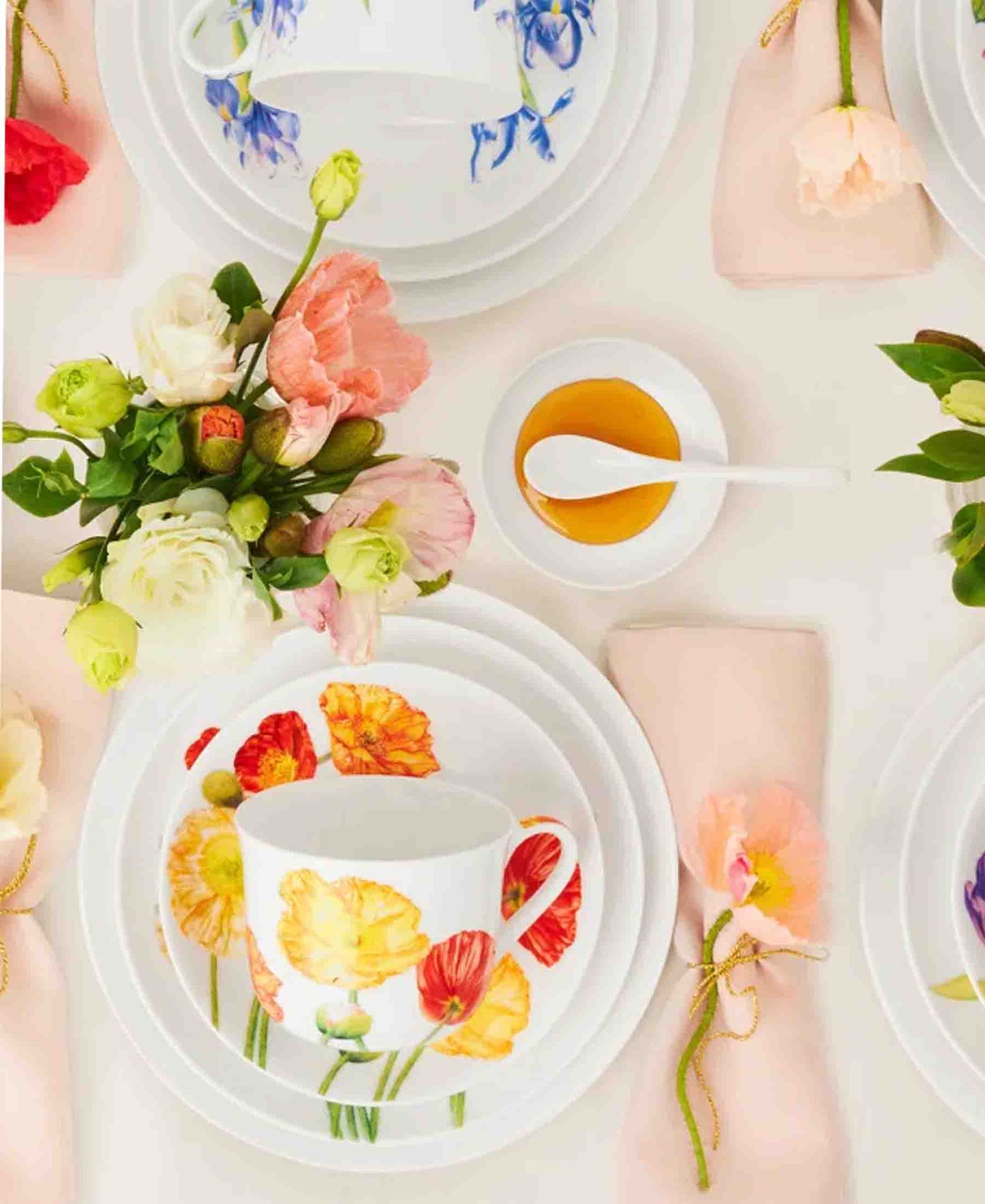 Katherine Castle Floriade Breakfast Cup & Saucer 480ML Poppies Gift Boxed