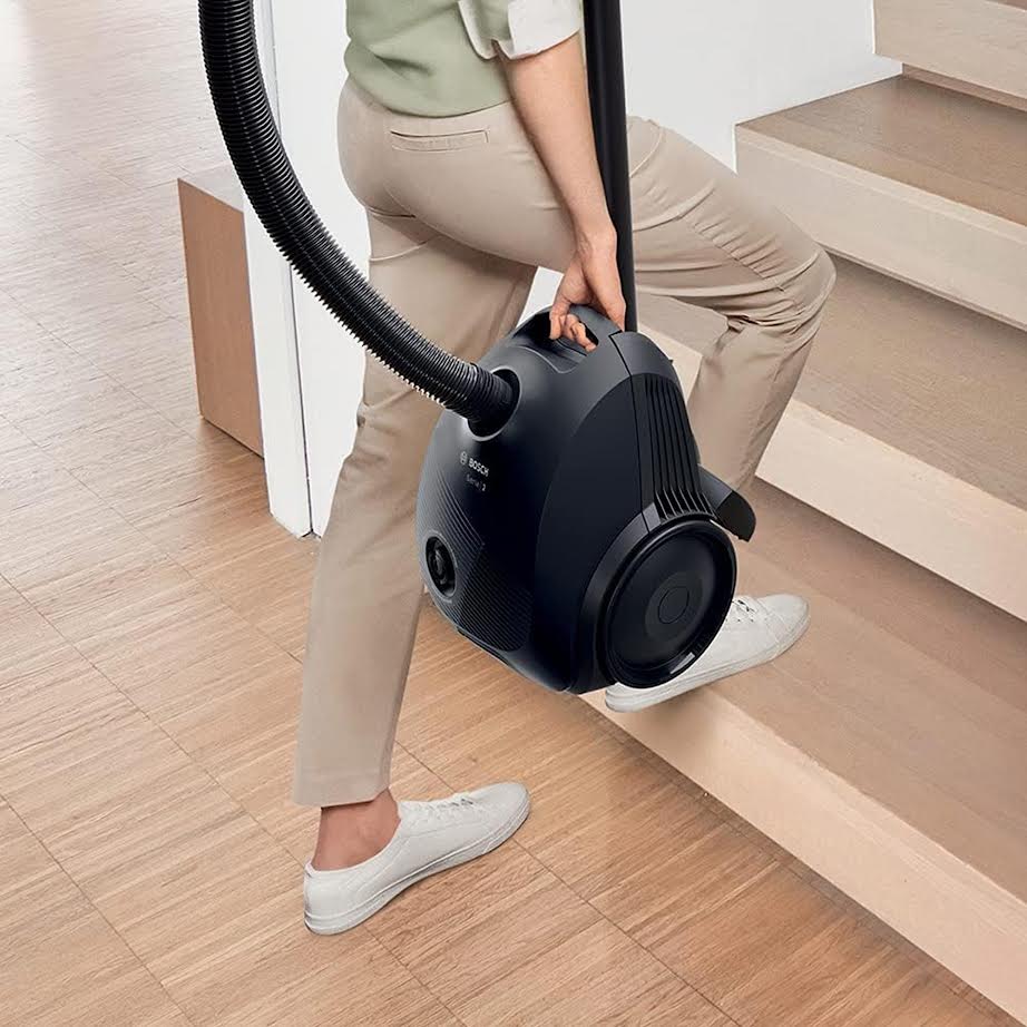 Bosch Series 2 Bagged Vacuum Cleaner Black