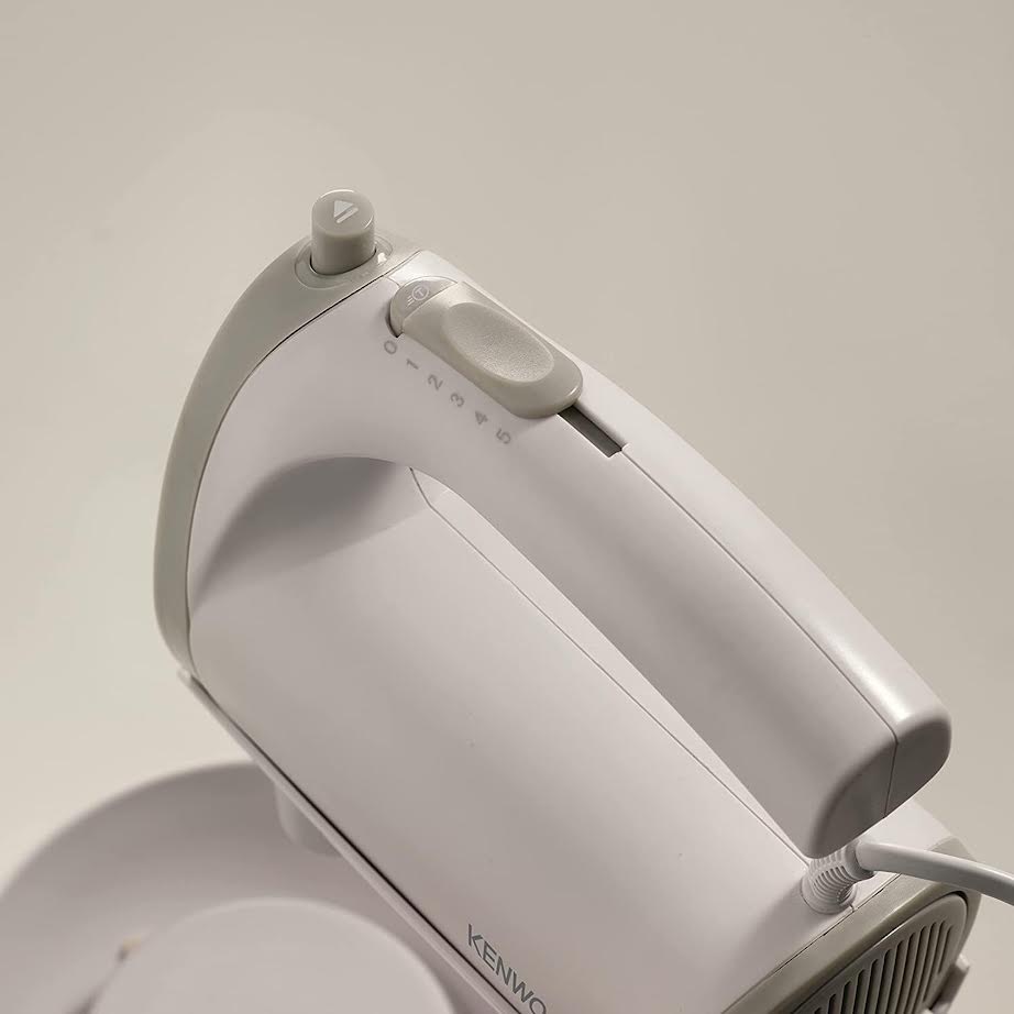 Kenwood 300W Hand Mixer with Bowl White