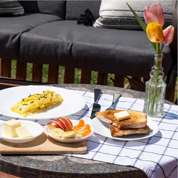 Corelle 16 Piece Winter Frost Dinner Set White