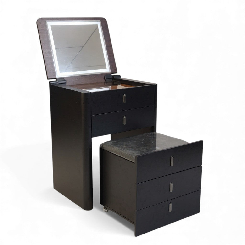 Multipurpose Chest of Drawers/ Dresser with Stool  8536