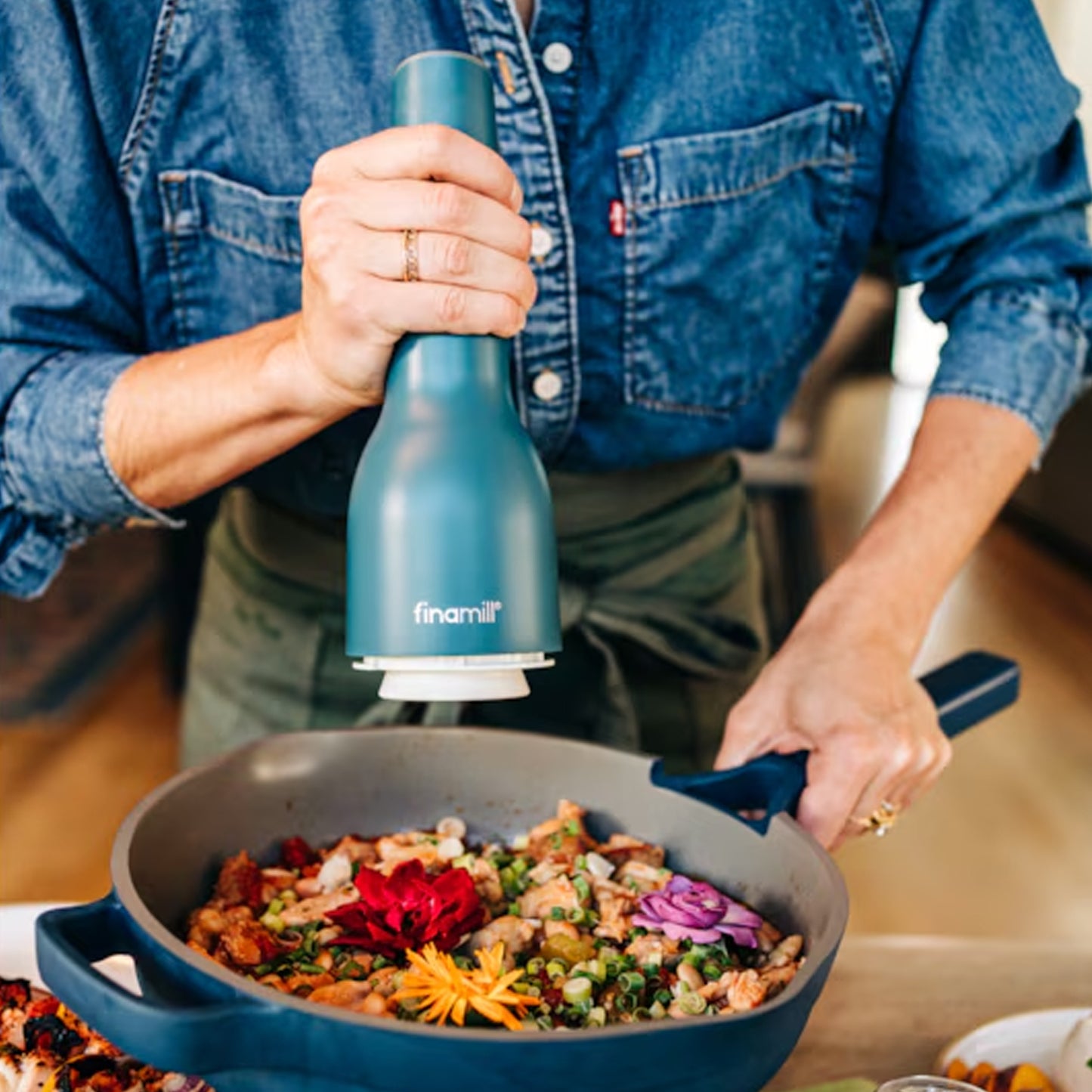 FinaMill Rechargeable Grinder with Pods Ocean Blue