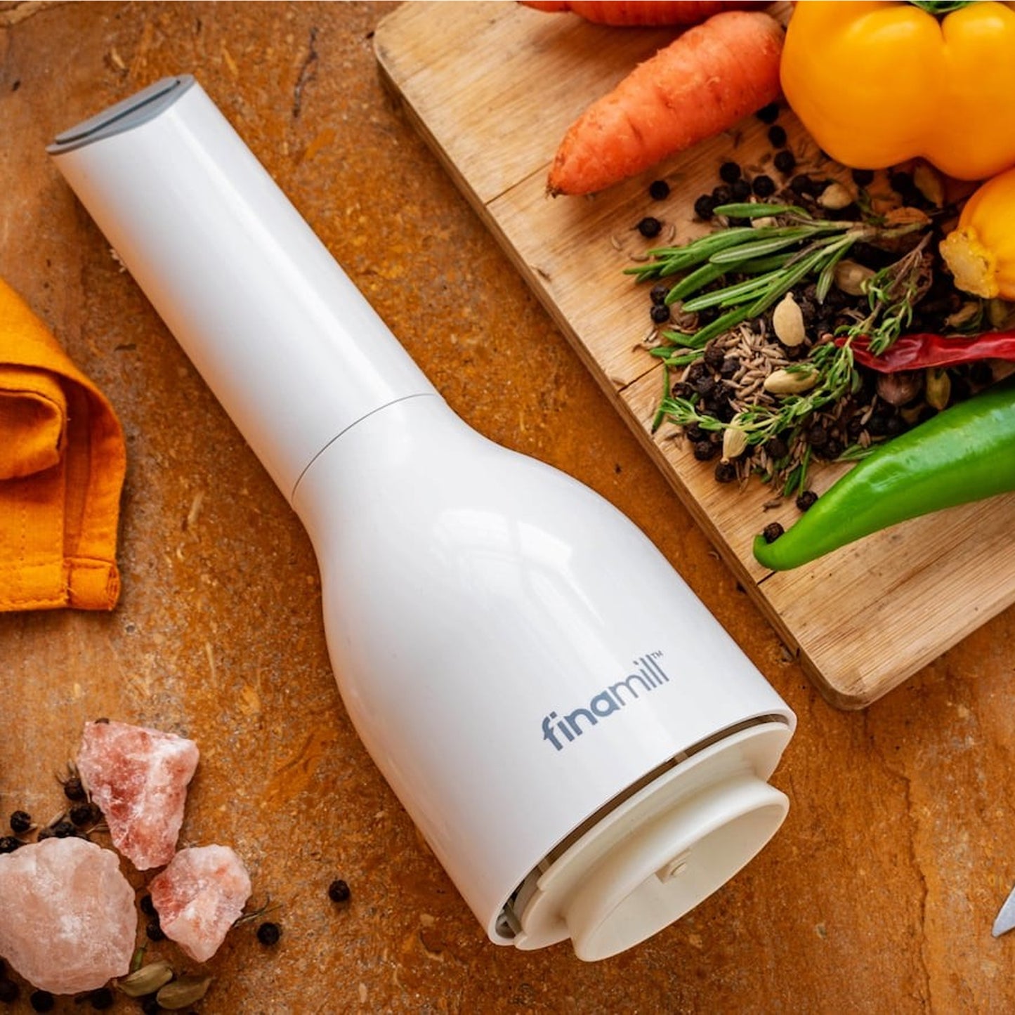 FinaMill Rechargeable Grinder with Pods Soft Cream