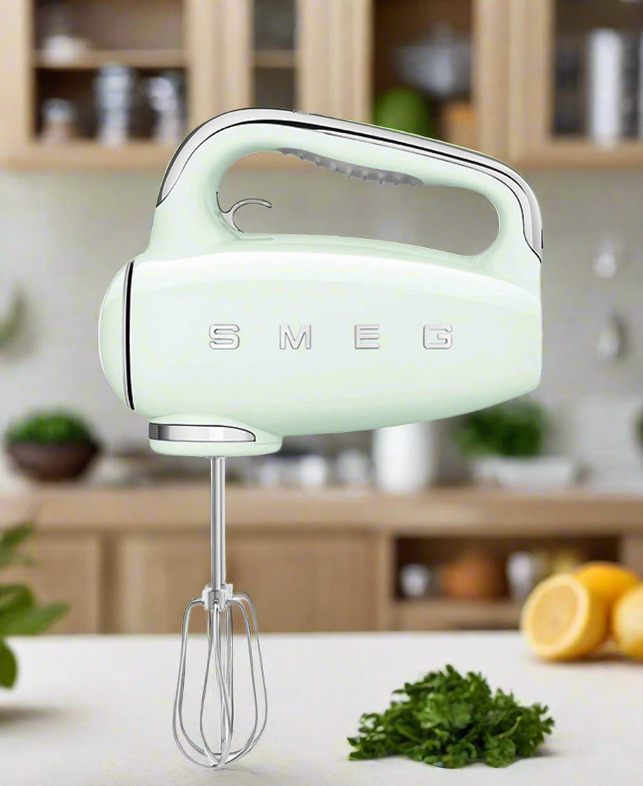 Smeg Retro 50's Style Hand Mixer 250W - Green