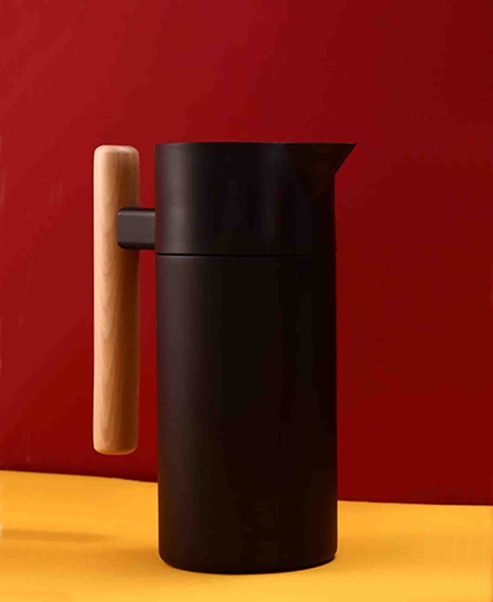 Kitchen Life 1Lt Vacuum Jug Flask - Black