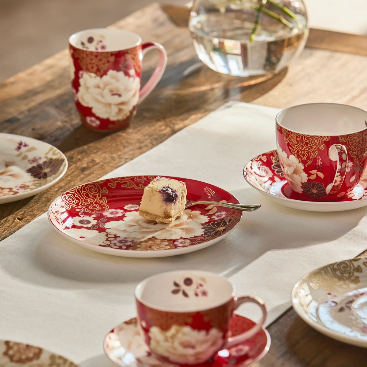 Maxwell & Williams 20cm Kimono Cake Plate Red