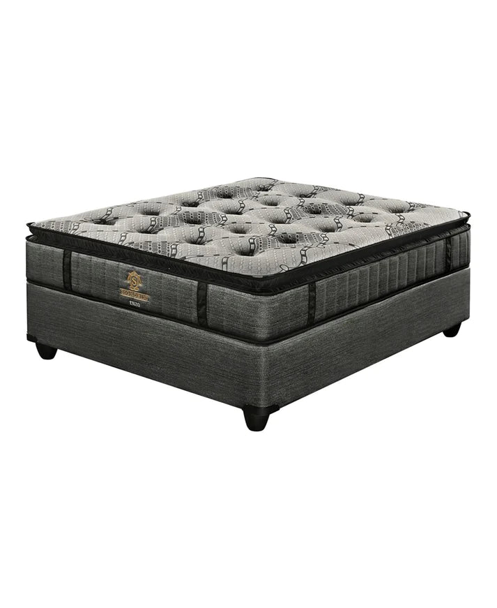 Signorini Enzo Tufted Queen Bed