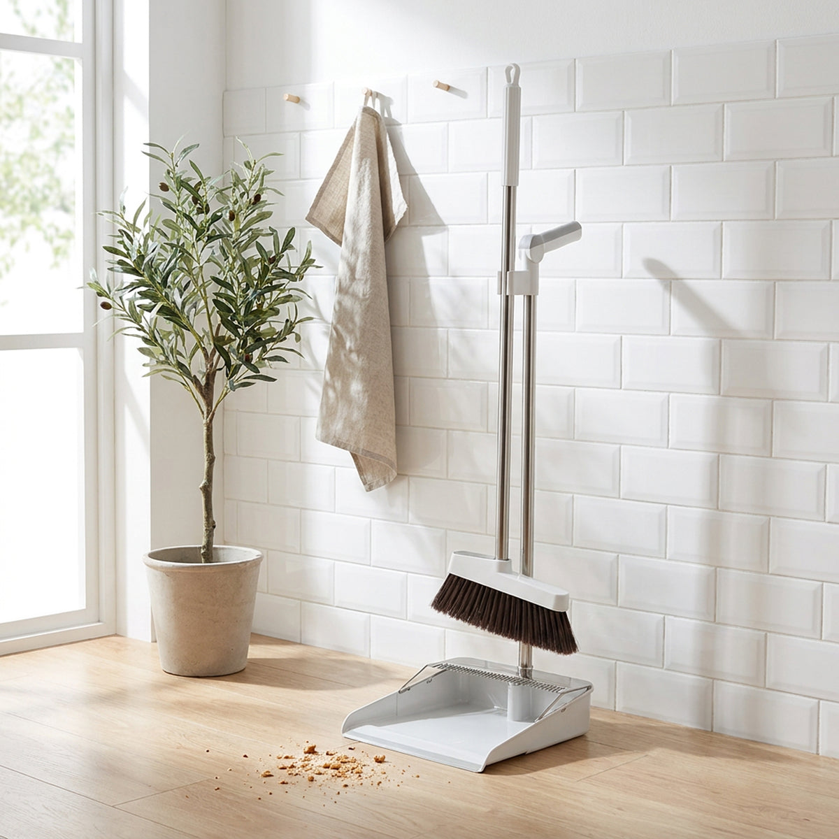 TC Upright Broom & Dustpan Set Large - White