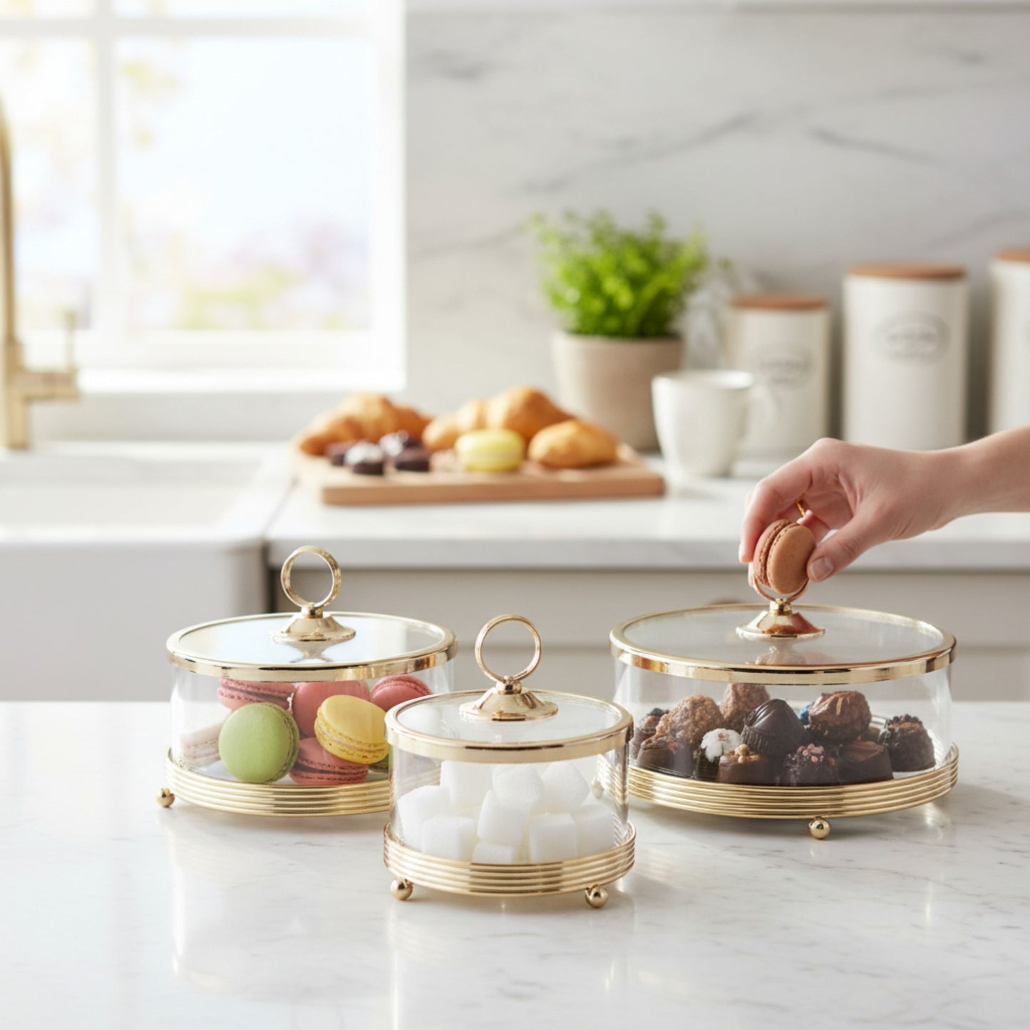 The Venice 3 Piece Cake Storage Set Gold