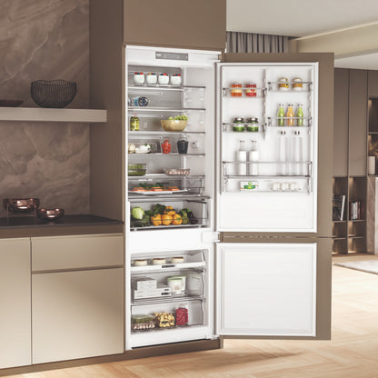 Whirlpool 394L Built-In Combi Fridge Freezer