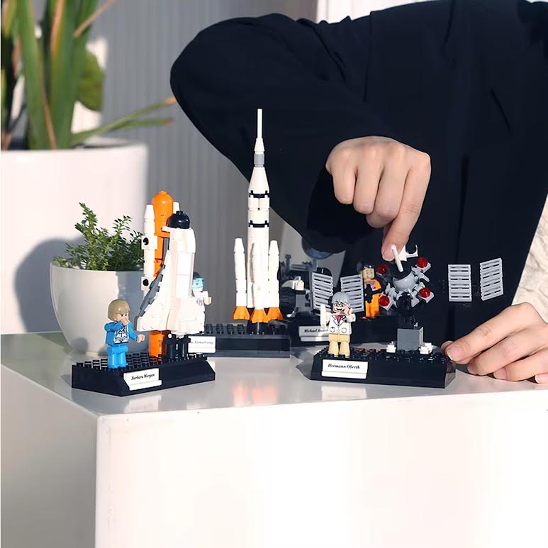 Wange Space Shuttle & Barbara Morgan 103 Piece Building Blocks Set