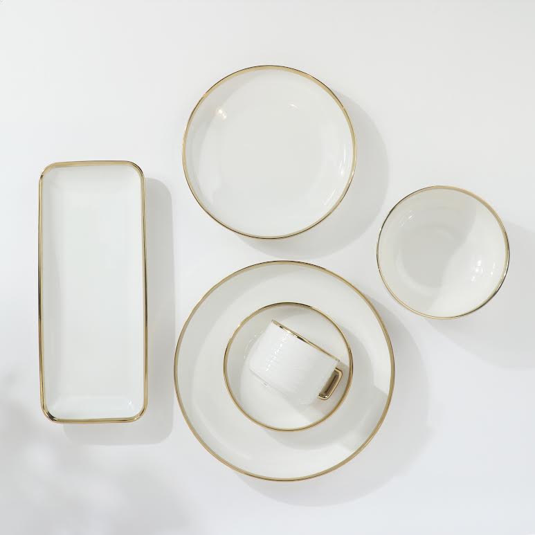 32 Piece Dinner Set Gold & White