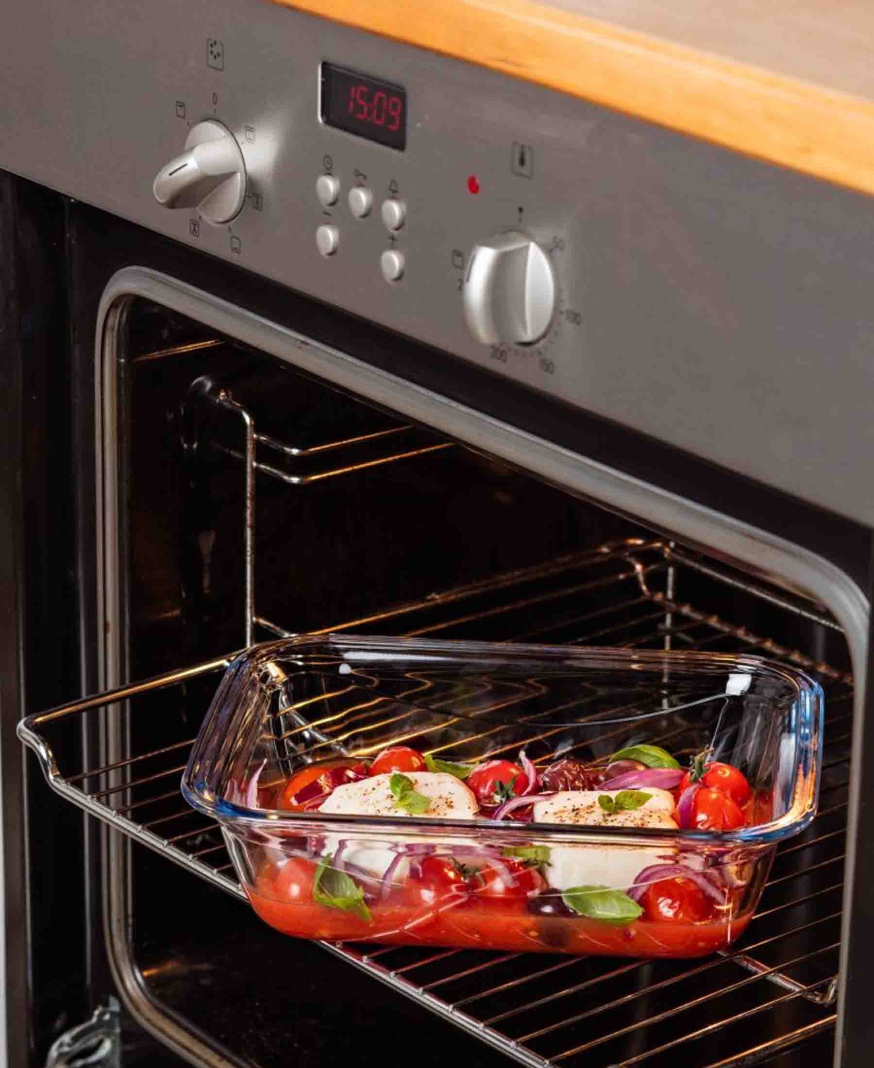 Pyrex Cook & Go Rect Medium Roaster With Lock-Lid - Clear – The Culinarium