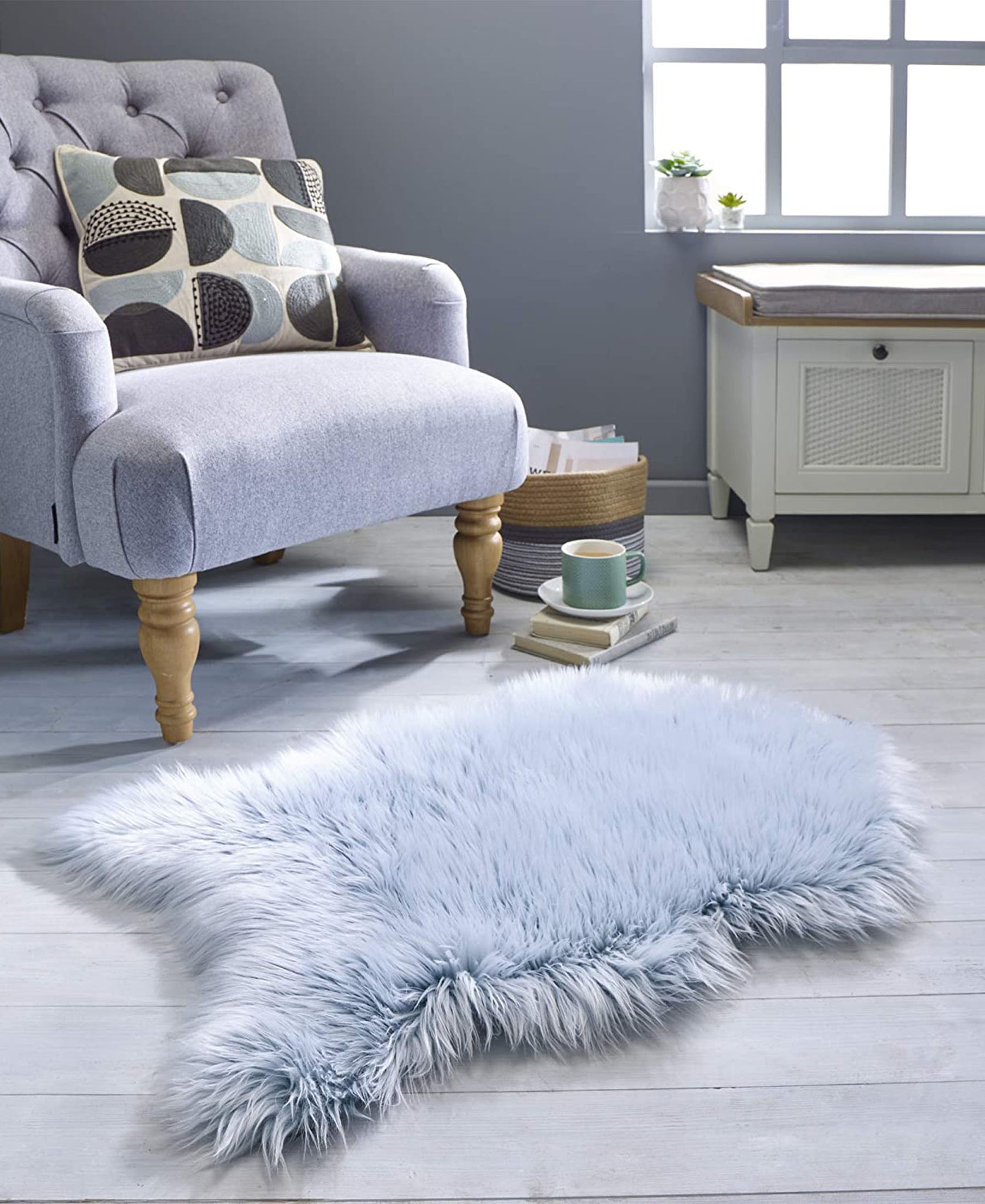 Shaggy Faux Fur Luxurious Shaped 600mm x 900mm - Teal