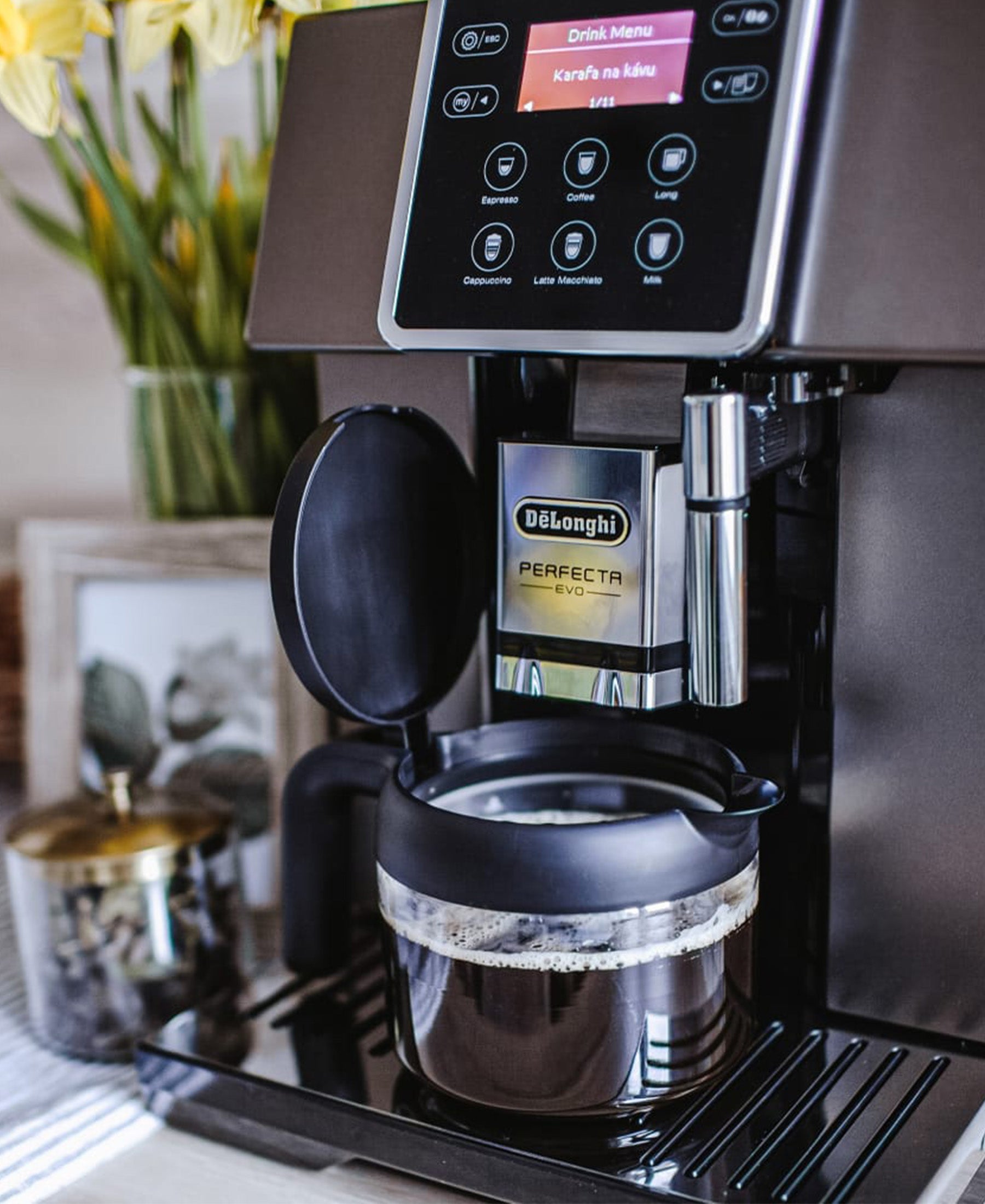 Delonghi coffee outlet machine perfecta