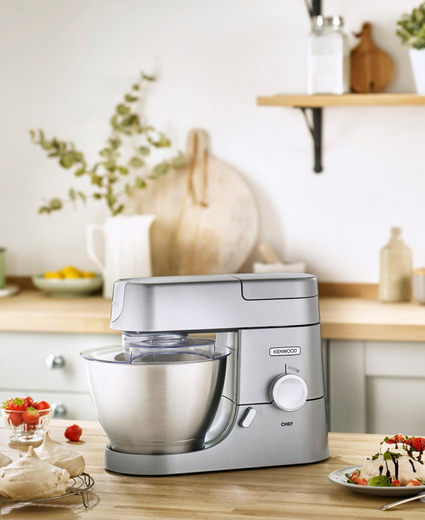 Review: Kenwood KVC3100S Chef Stand Mixer