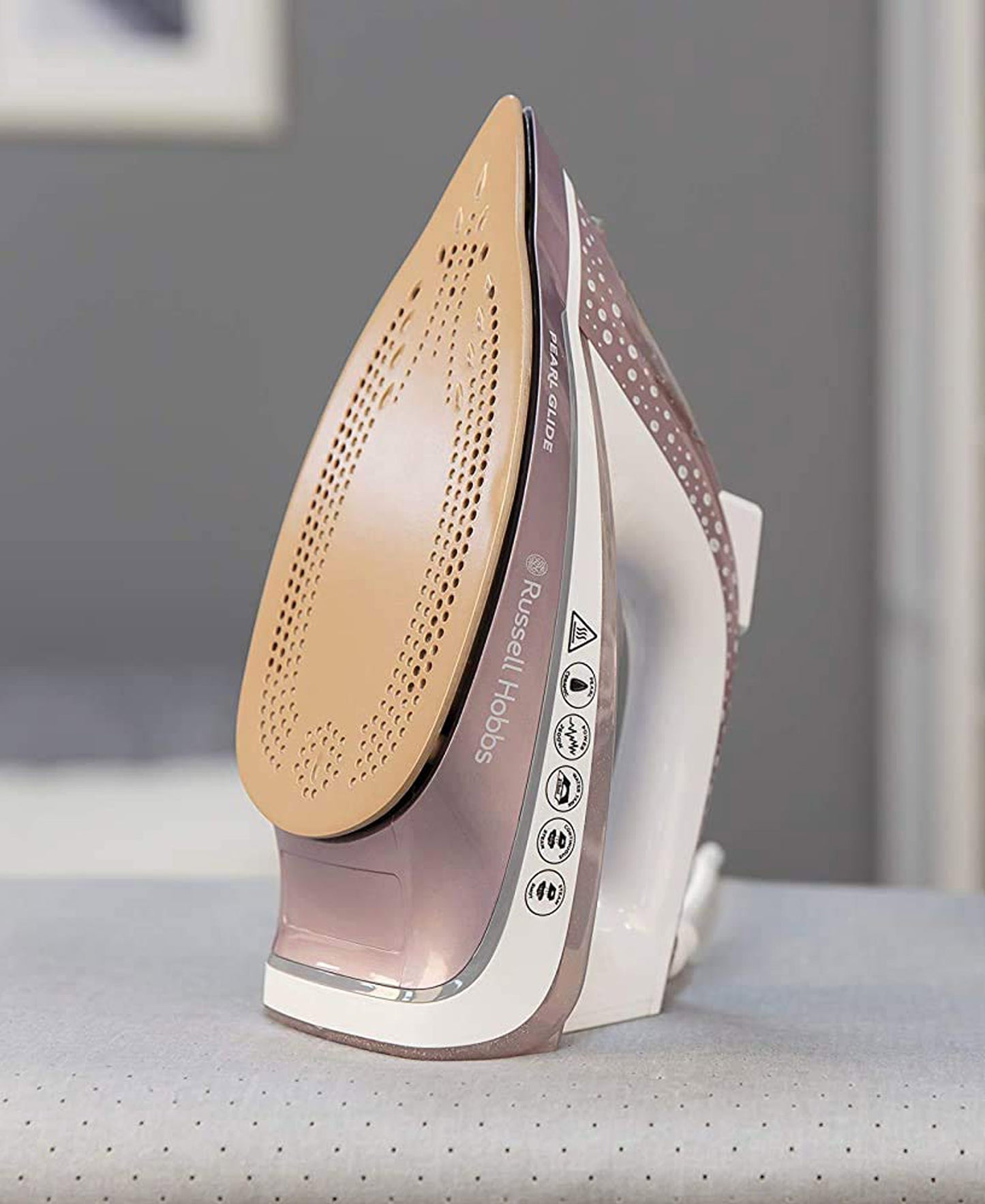 Russell Hobbs Pearl Glide Iron - White & Pink