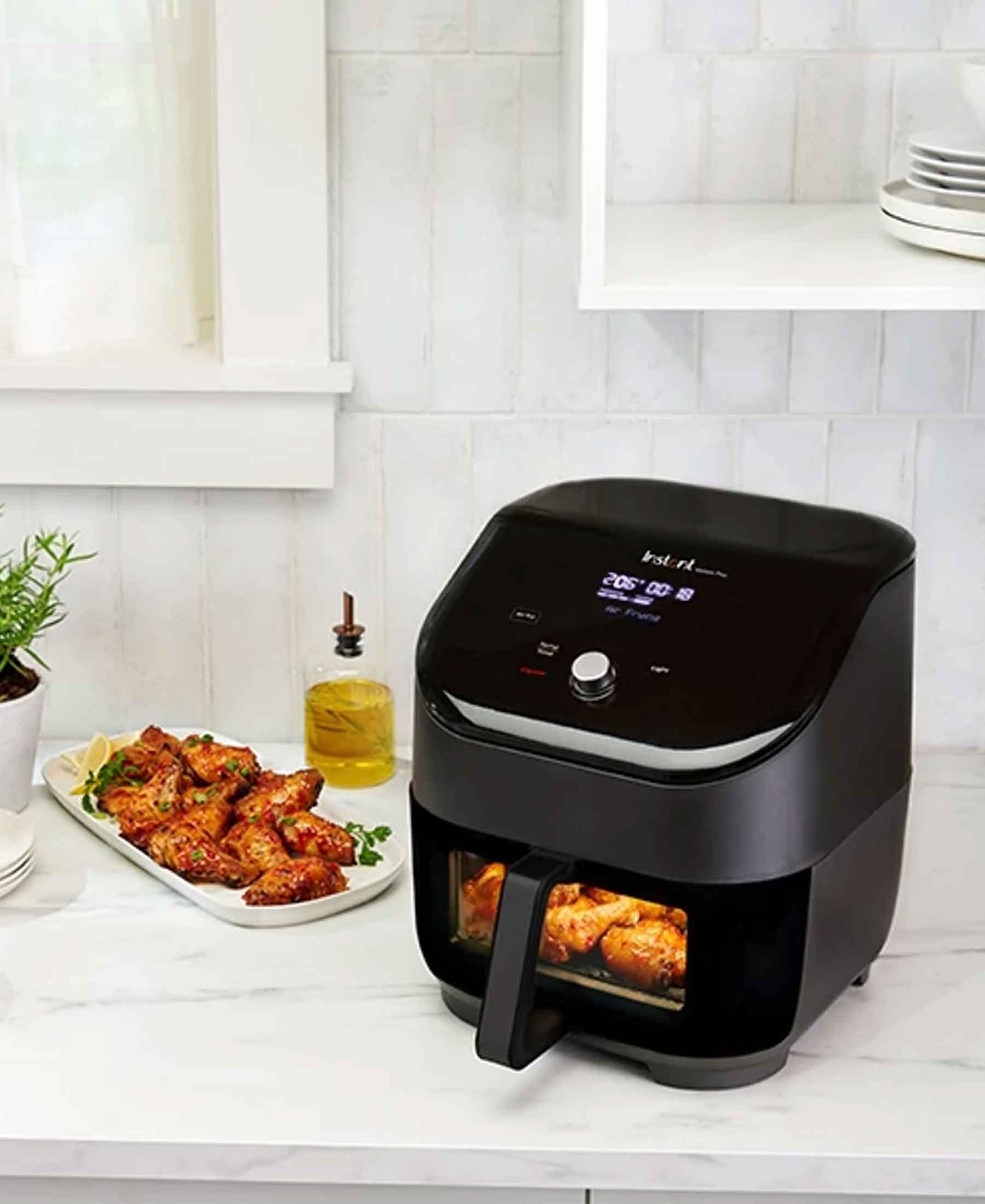 Instant Vortex Plus ClearCook 6 in 1 Air Fryer Black The Culinarium instant-vortex-plus-clearcook-6-in-1-air-fryer-black-the-culinarium