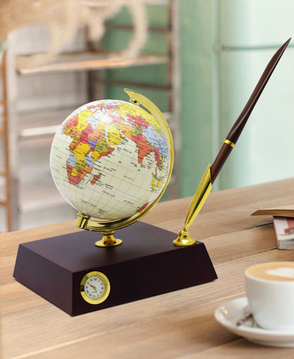 Urban Decor Antique World Globe With Pen 17cm - White & Brown